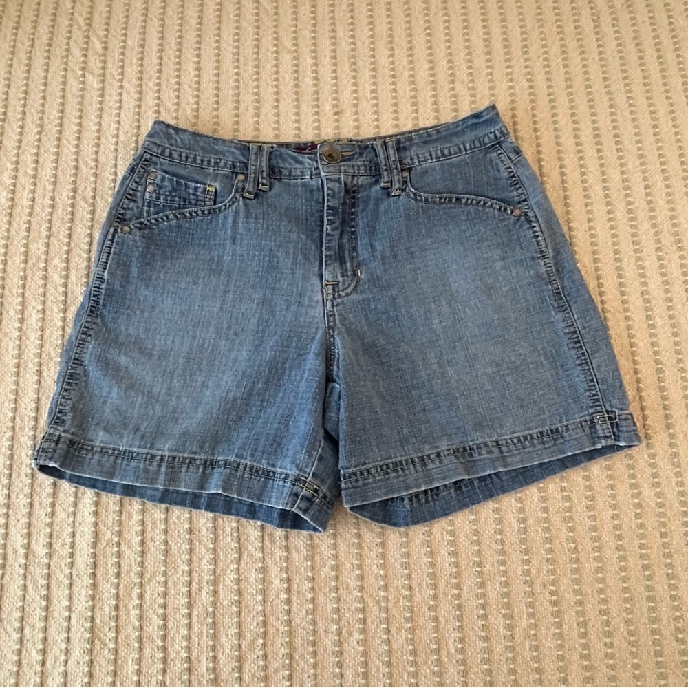 Gloria Vanderbilt - Classic Blue Denim Women's Shorts - Size: 6